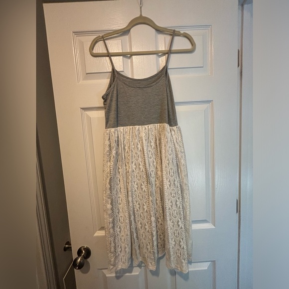 Sundress - Picture 2 of 3